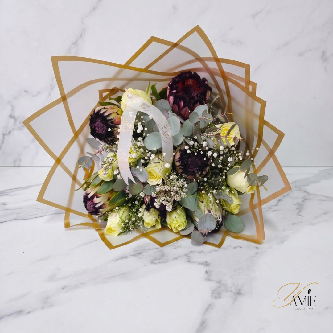 The African Elegance Bouquet Medium The African Elegance Bouquet Medium