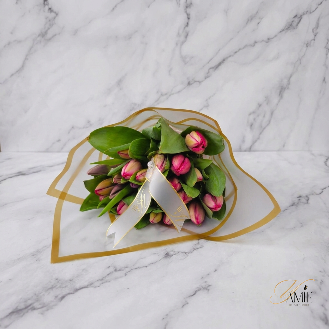 The Blushing Serenity Bouquet 25 stems The Blushing Serenity Bouquet 25 stems
