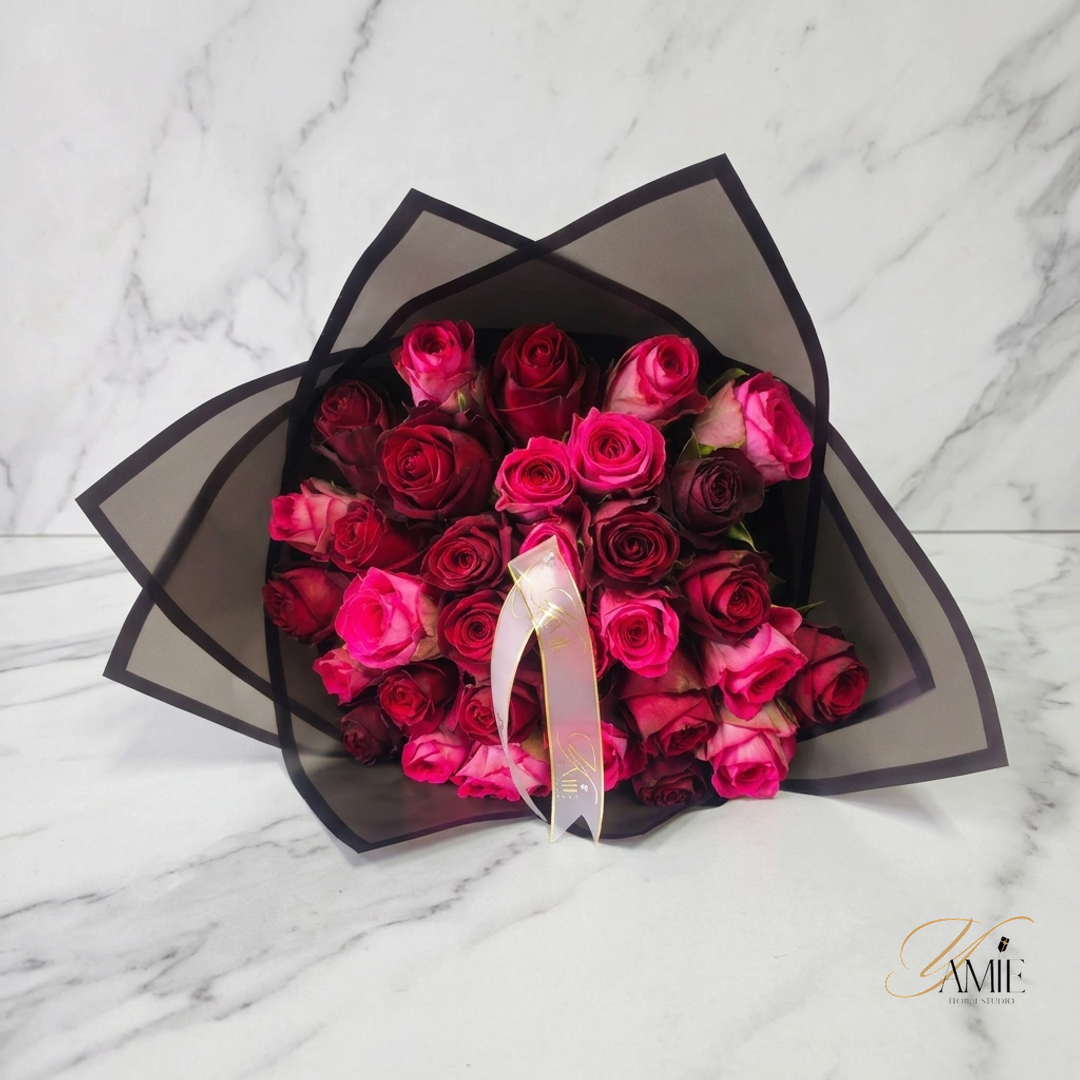 The Passionate Embrace Bouquet Large The Passionate Embrace Bouquet Large