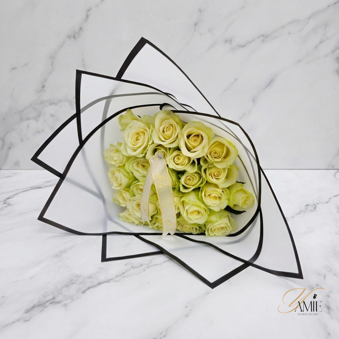 The Pure Grace Bouquet Medium The Pure Grace Bouquet Medium