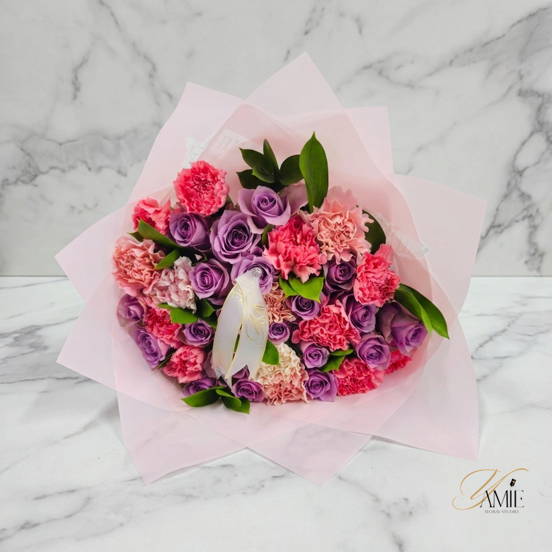 The Twilight Blush Bouquet Large The Twilight Blush Bouquet Large