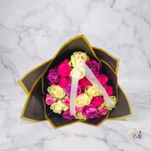 the-romantic-tapestry-bouquet-medium-yamie-floral-studio-39067-r1792302448100-logo2026