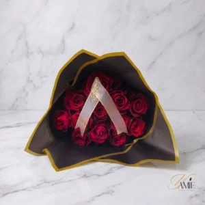 the-crimson-embrace-bouquet-small-yamie-floral-studio-35836-logo2026 the-crimson-embrace-bouquet-small-yamie-floral-studio-35836-logo2026