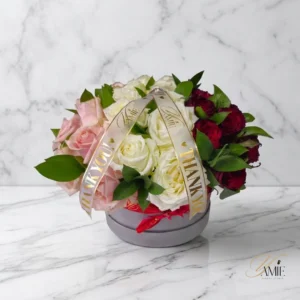 the-love-story-hat-box-large-yamie-floral-studio-40709-s1792748337213